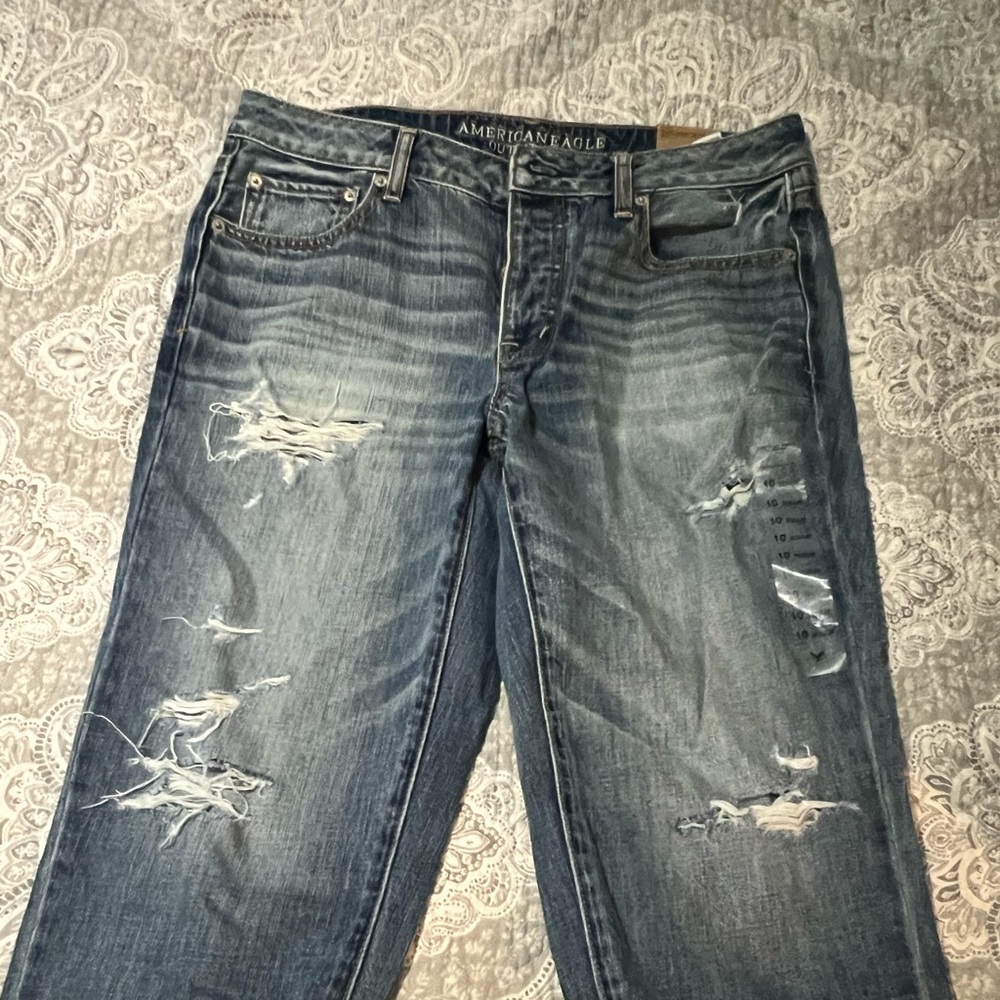 American eagle size 10 boy crop pants new with tags.